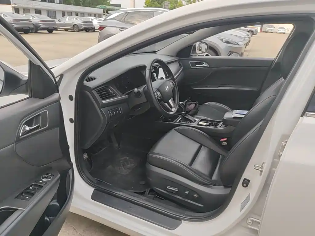 Hyundai Mistra 2018 — фото 12