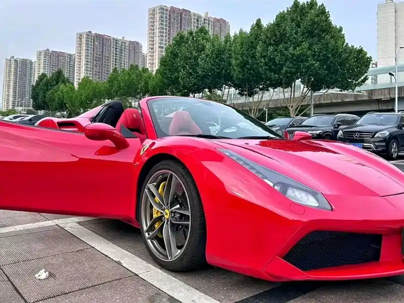 Ferrari 488 2018 — фото 4