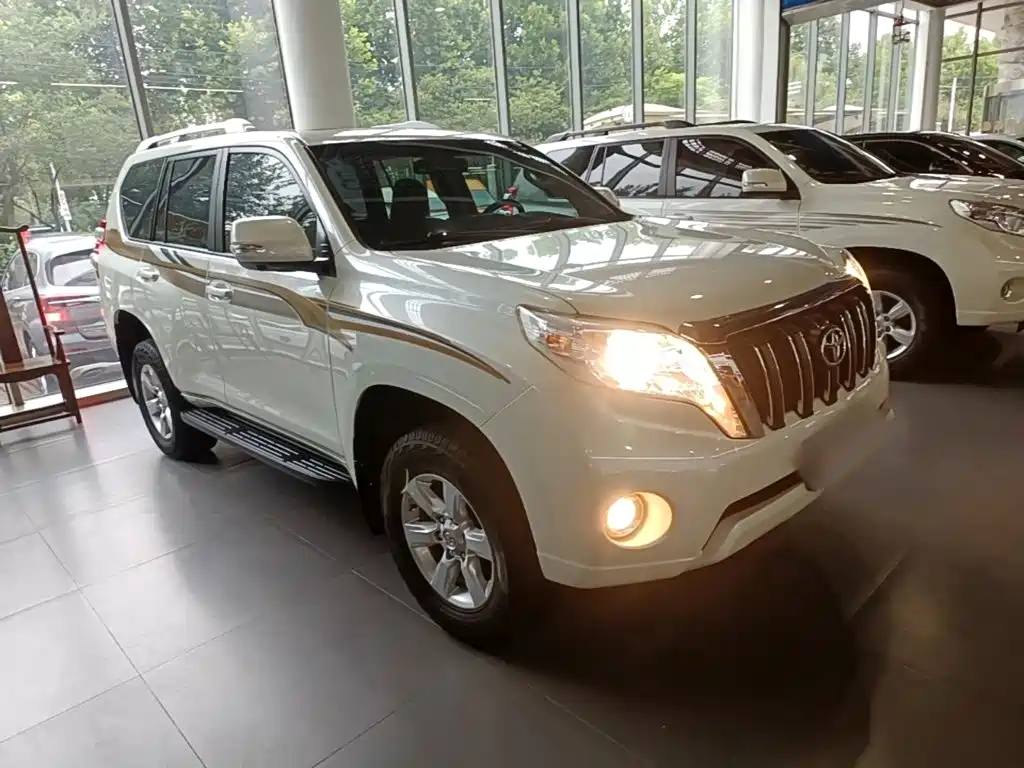 Toyota Prado 2017 — фото 4