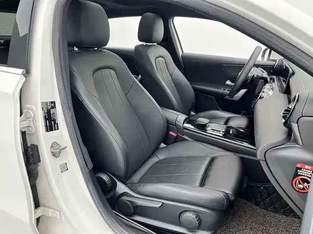 Mercedes-Benz A-Class 2020 — фото 20