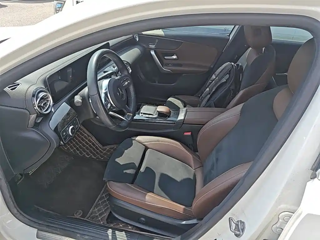 Mercedes-Benz A-Class 2020 — фото 15