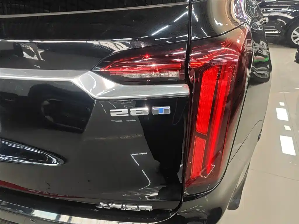 Cadillac XT6 2022 — фото 24