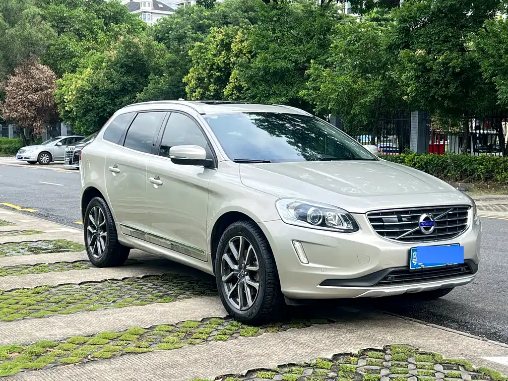 Volvo XC60 2016 — фото 3