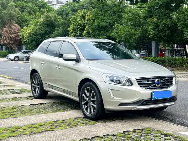 Volvo XC60 2016