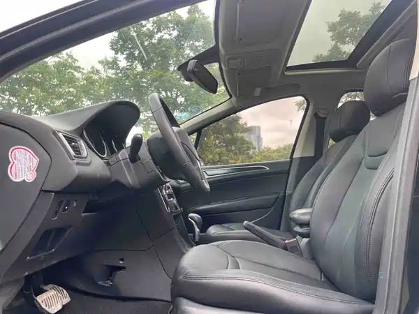 Peugeot 308 2015