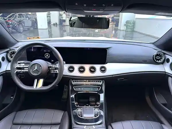 Mercedes-Benz E-Class 2023