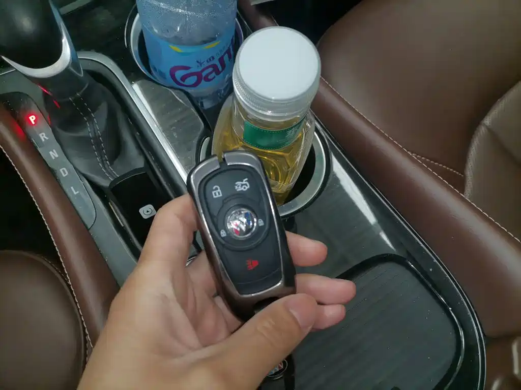 Buick Envision Plus 2021 — фото 9