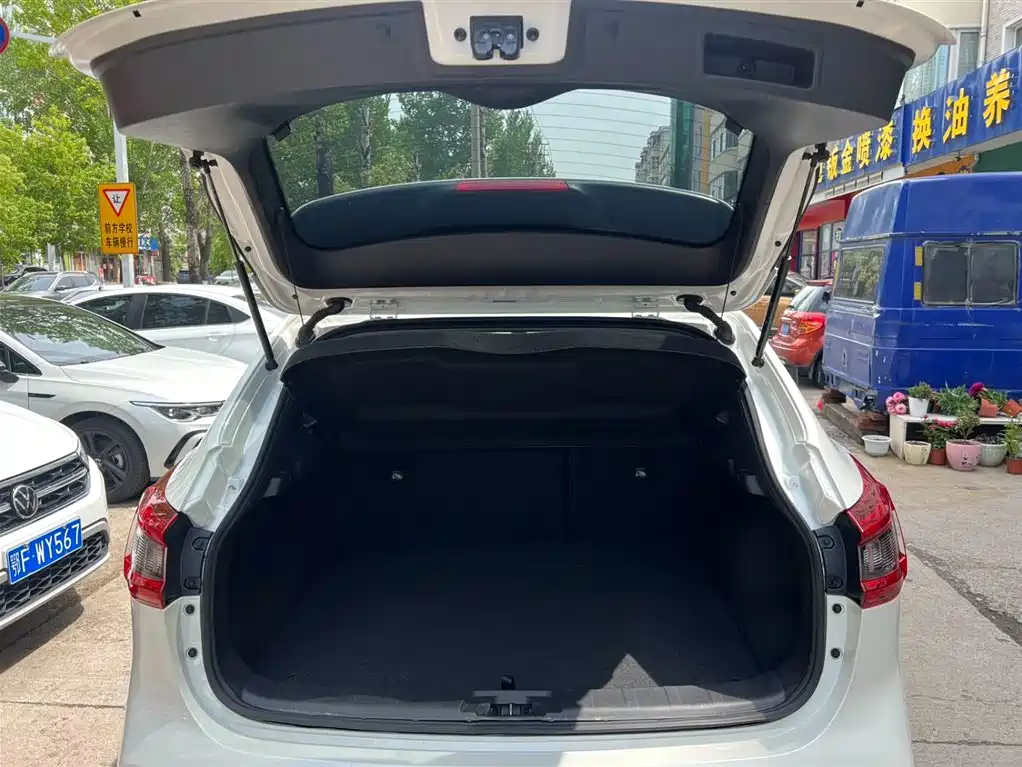 Nissan Qashqai 2021 — фото 18