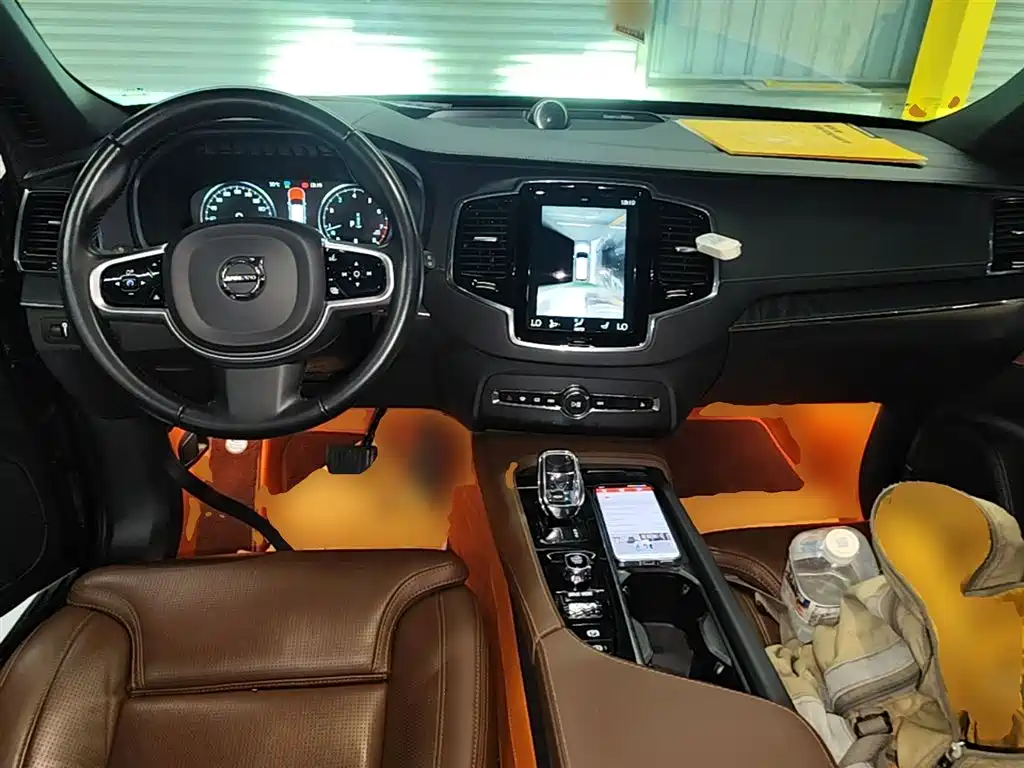 Volvo XC90 2021 — фото 10