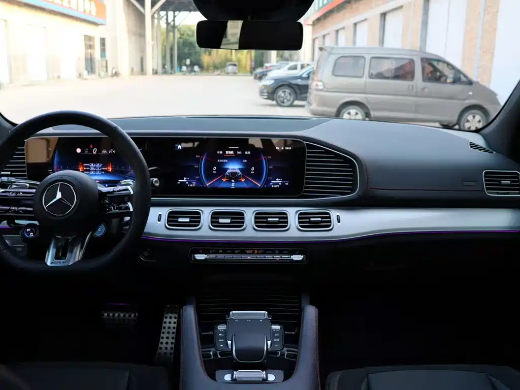 Mercedes-Benz GLE AMG 2025 — фото 11