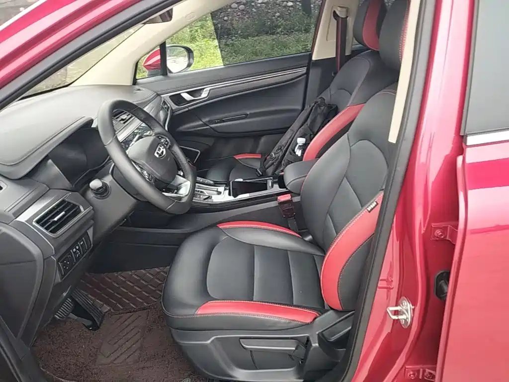 Geely Emgrand GS 2020 — фото 15