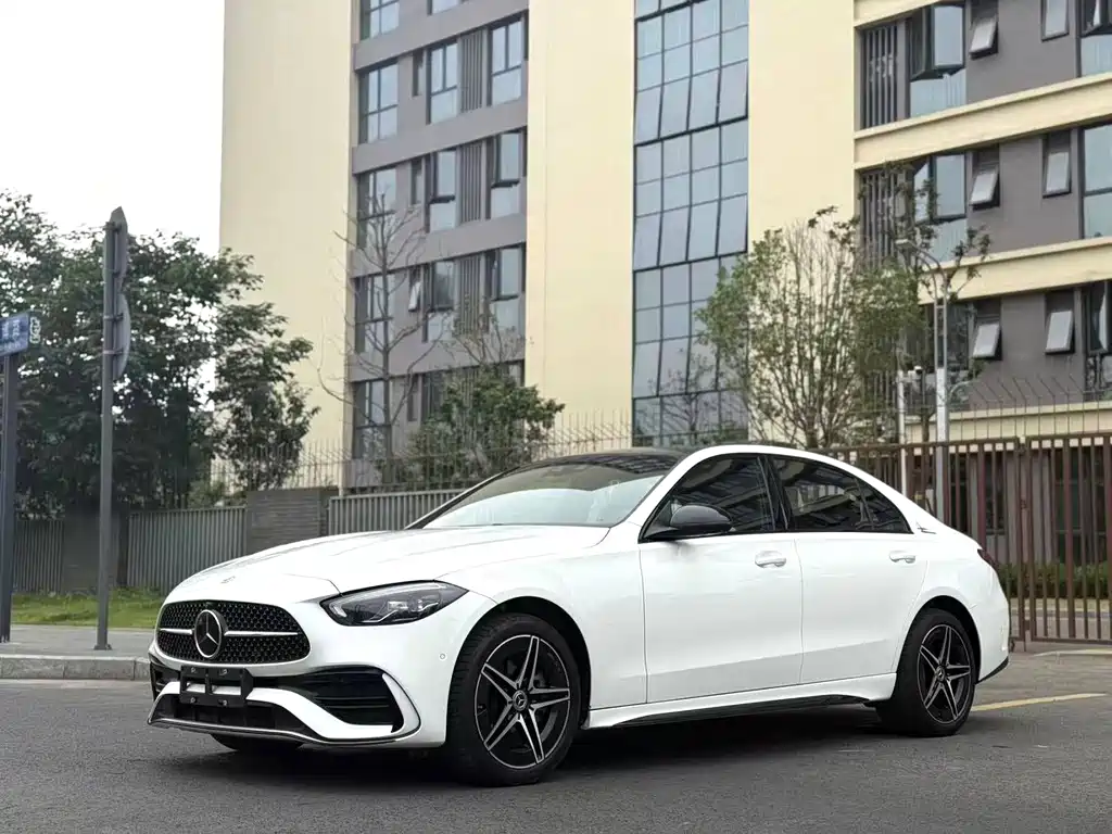 Mercedes-Benz C-Class 2024