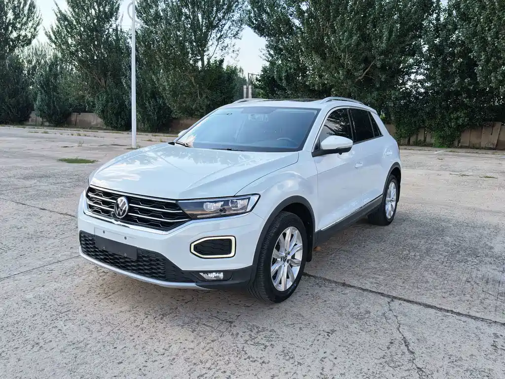 Volkswagen T-Roc 2023 — фото 3