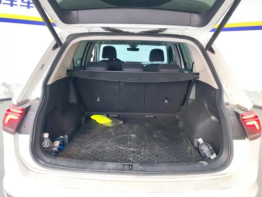 Volkswagen Tiguan L 2023