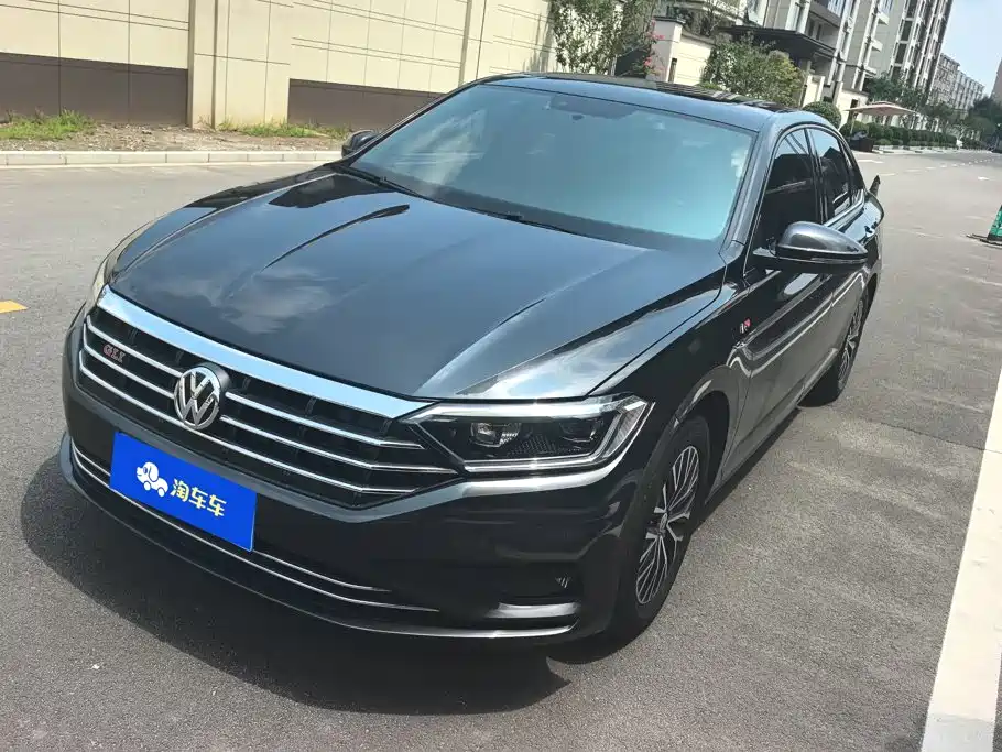 Volkswagen Sagitar 2021