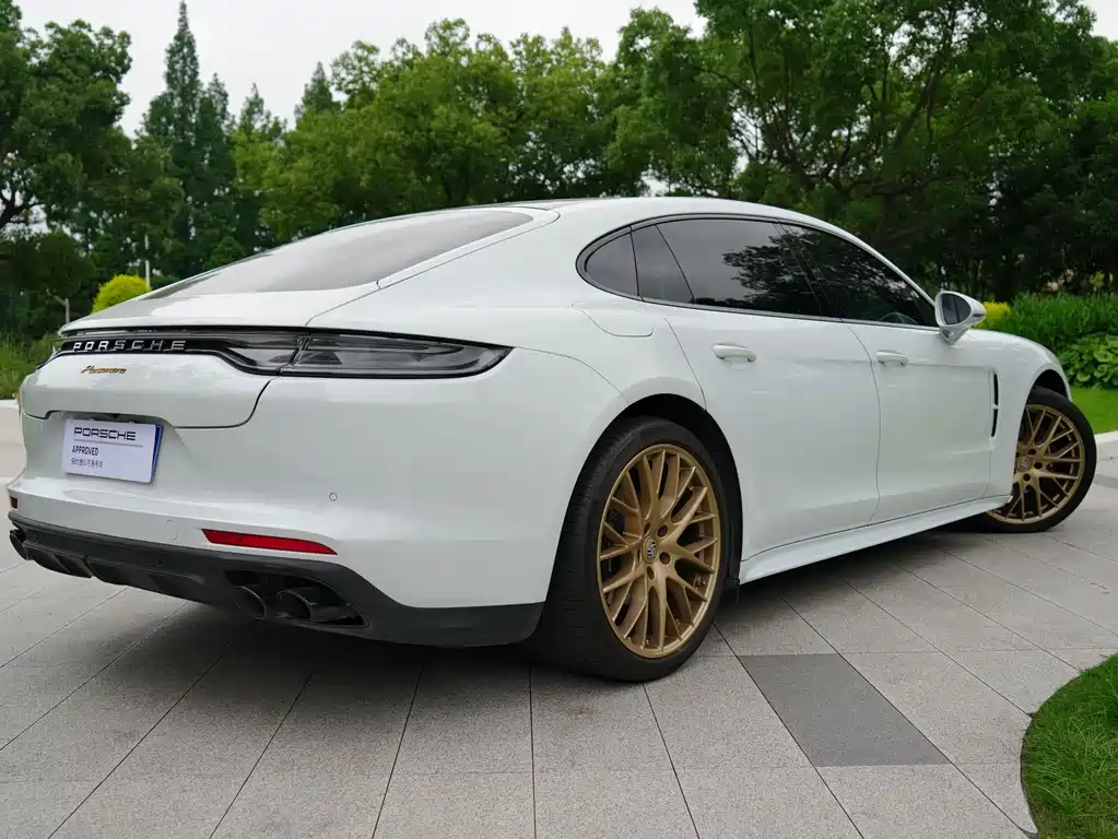 Porsche Panamera 2023 — фото 17