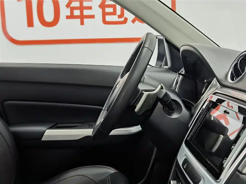 Suzuki Vitara 2018 — фото 22