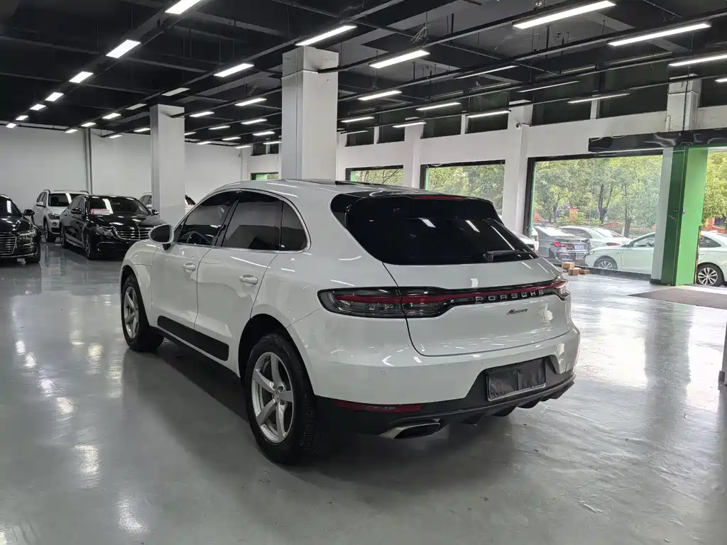 Porsche Macan 2018 — фото 7