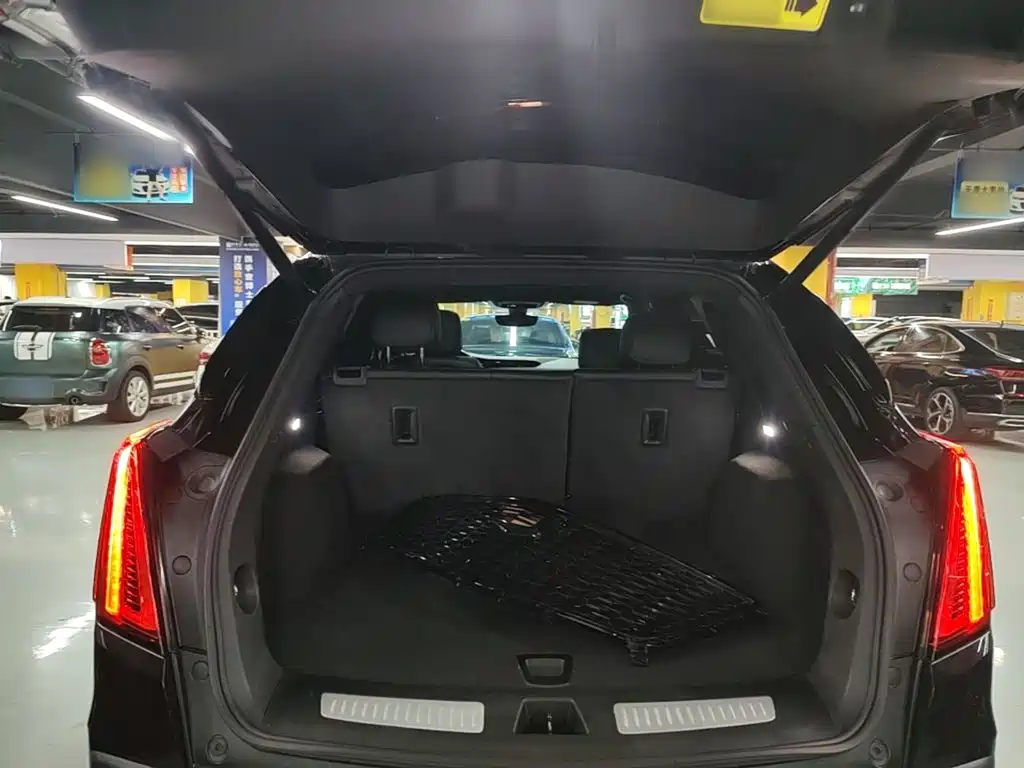 Cadillac XT5 2020 — фото 19