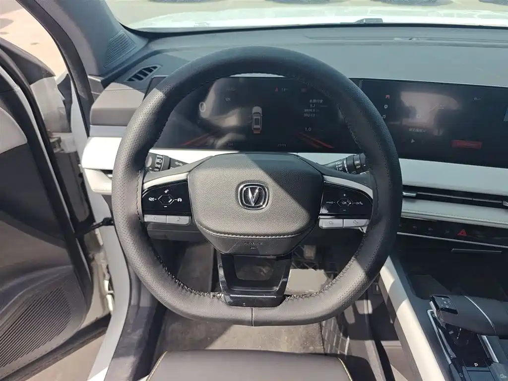 Changan CS75 PLUS 2023 — фото 11