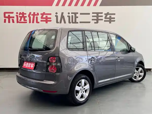 Volkswagen Touran 2013