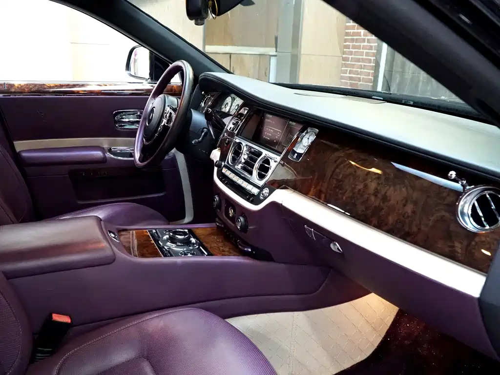 Rolls-Royce Ghost 2014 — фото 8