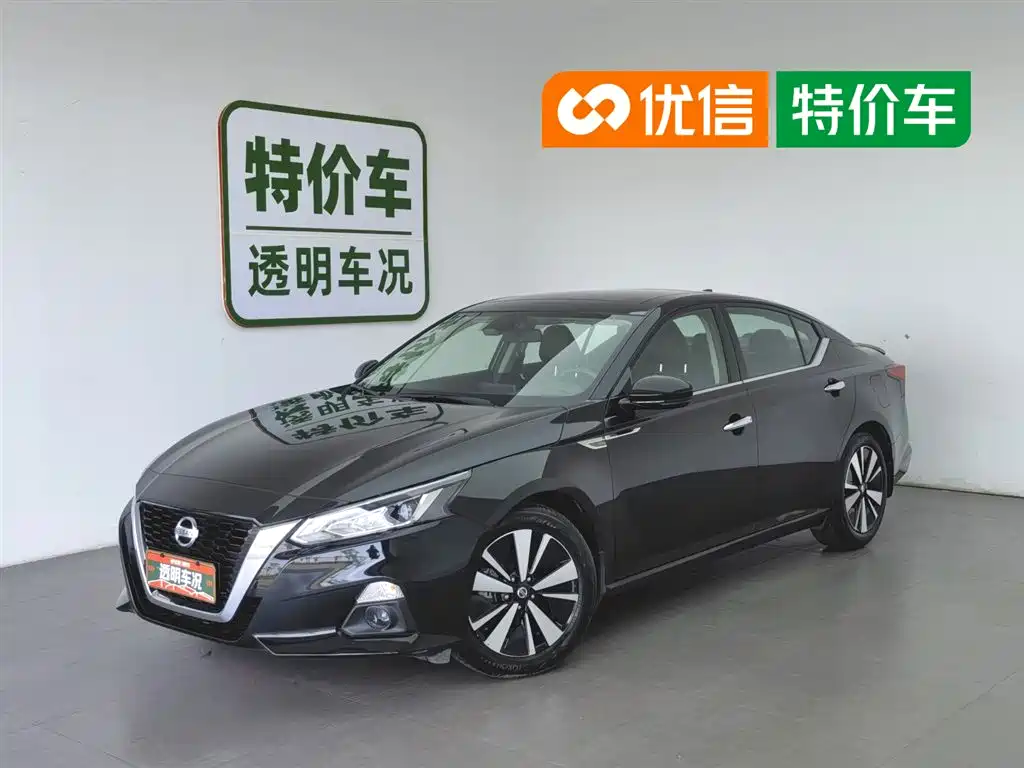 Nissan Teana 2022