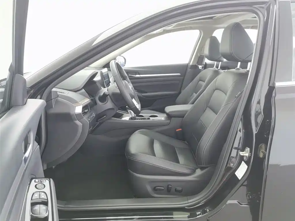 Nissan Teana 2022 — фото 10