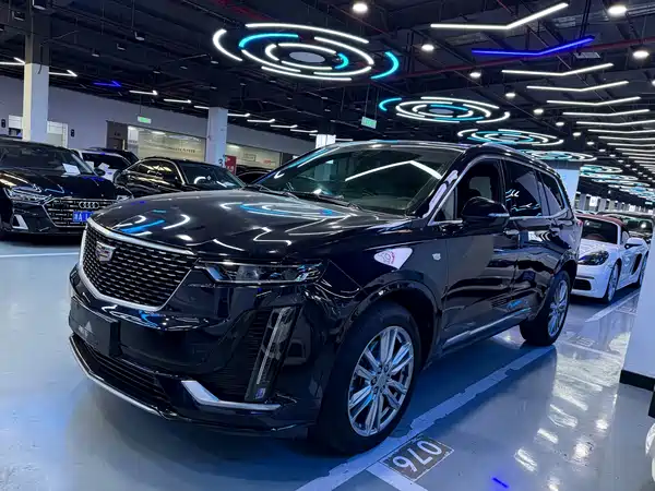 Cadillac XT6 2021