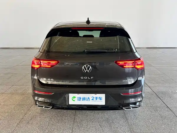 Volkswagen Golf 2024