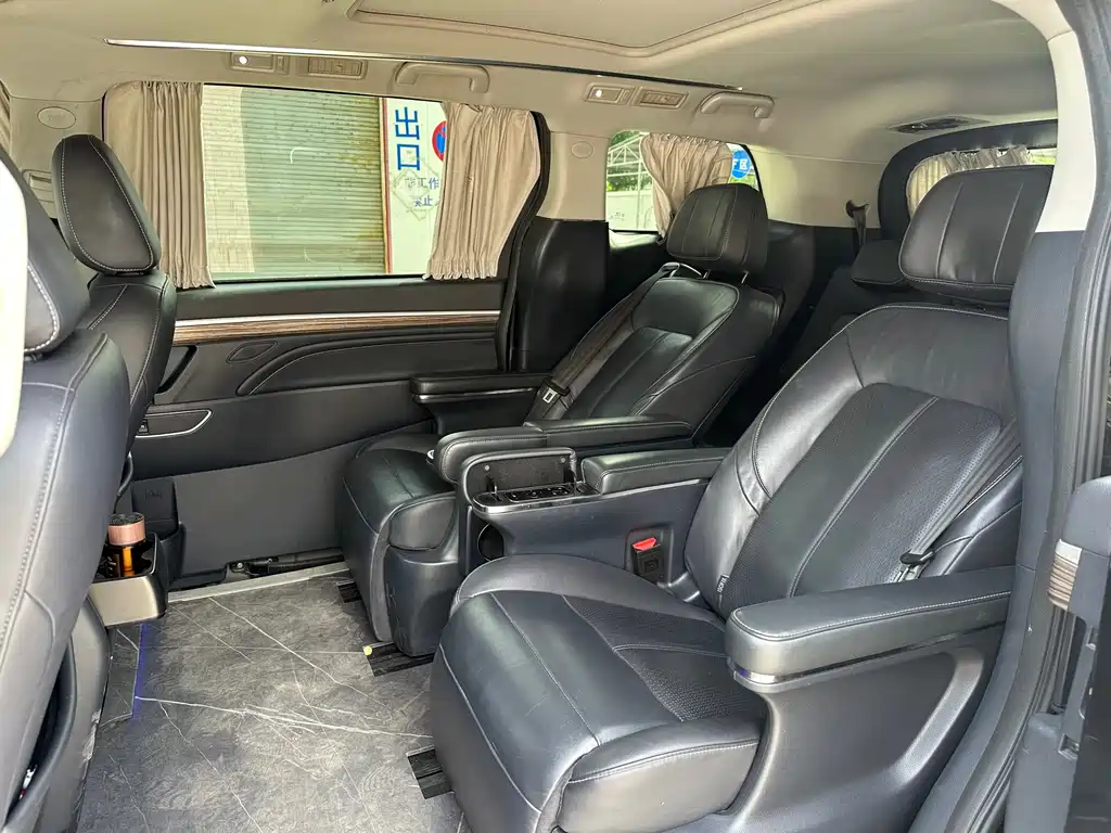 GAC Motor Trumpchi M8 2022 — фото 4