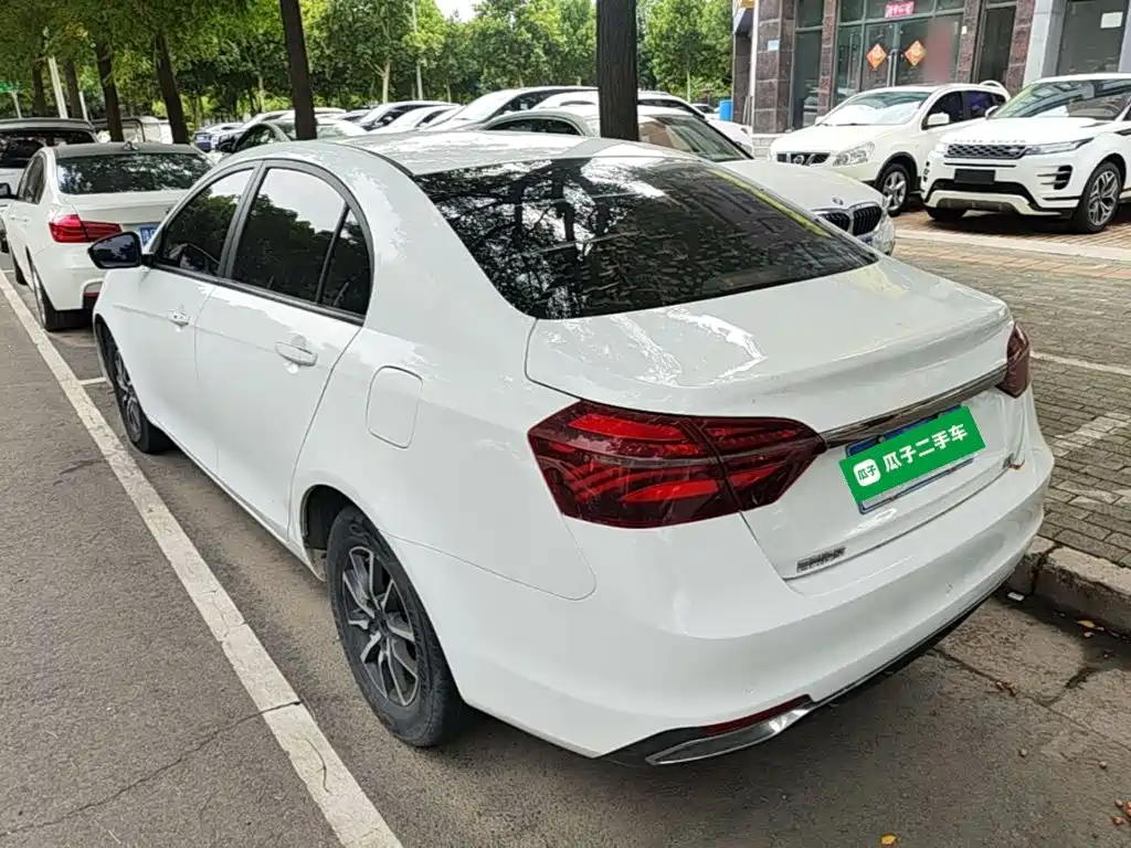 Geely Emgrand 2019