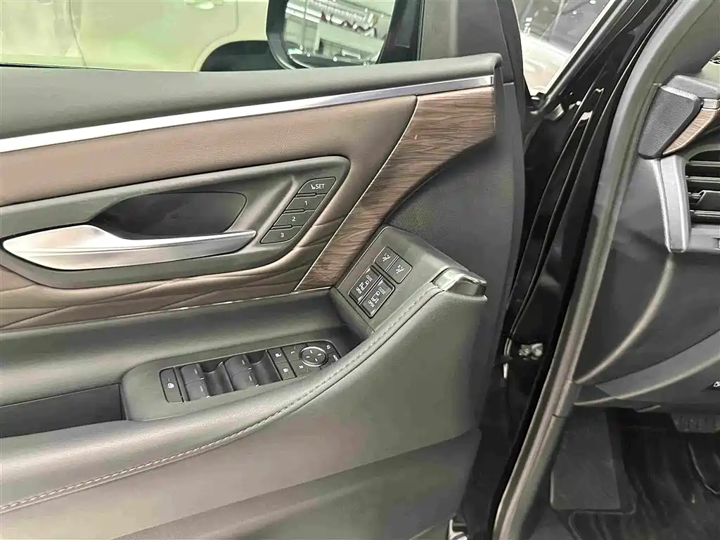 Toyota Vellfire 2026 — фото 11