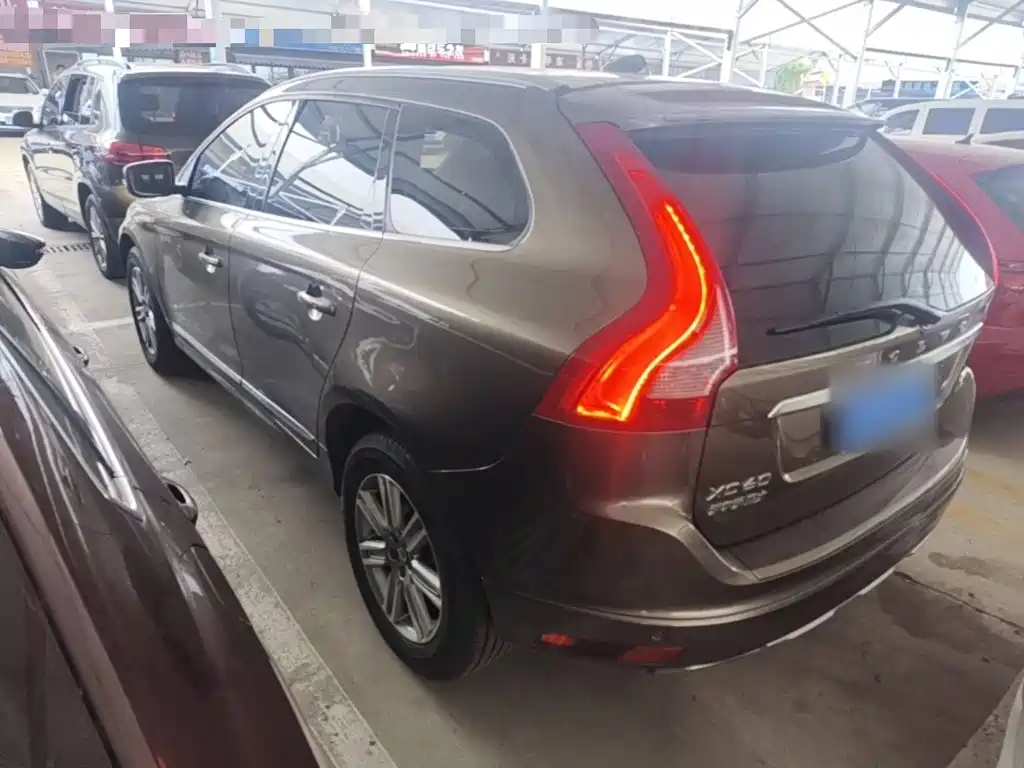 Volvo XC60 2015 — фото 5