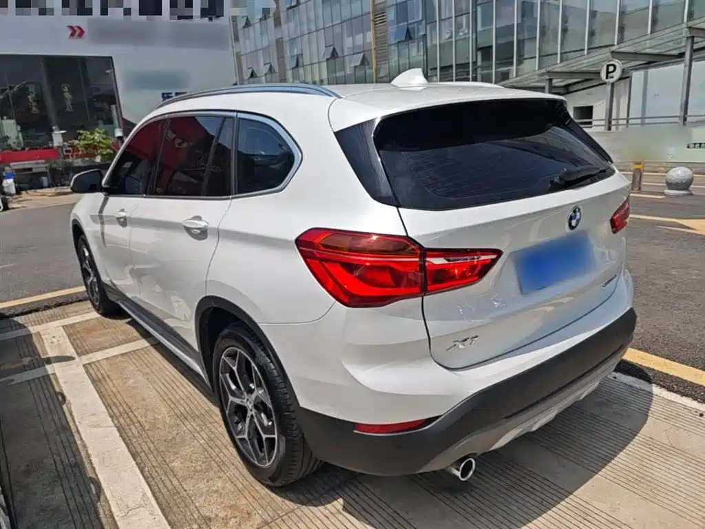 BMW X1 2019 — фото 5