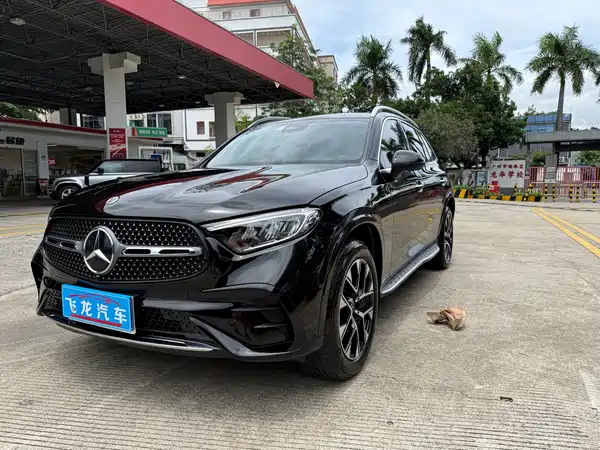 Mercedes-Benz GLC 2023
