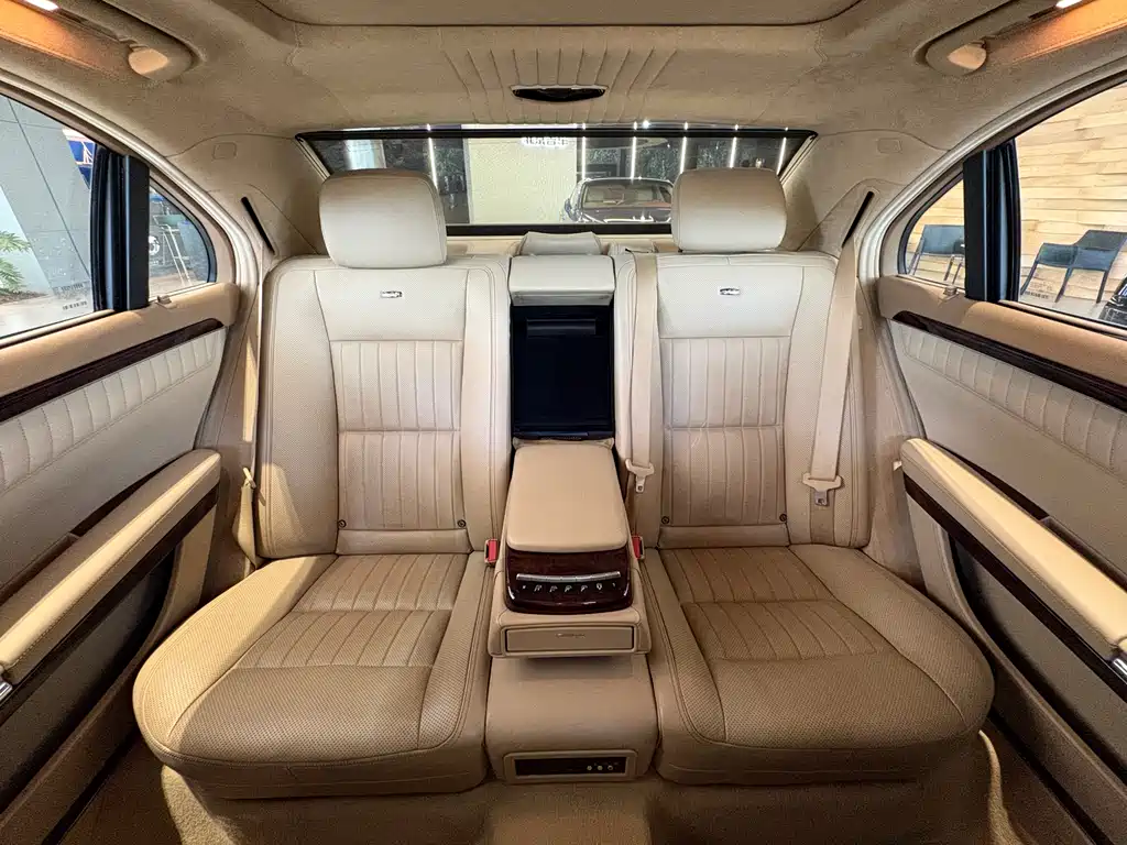 Mercedes-Benz S-Class 2010 — фото 30
