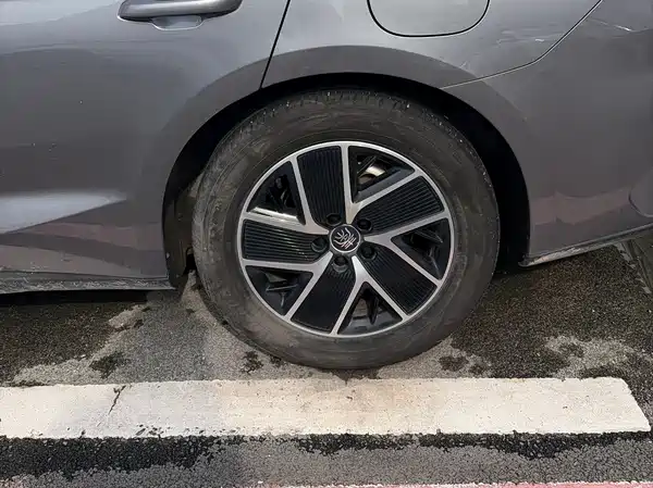 BYD Qin L 2024