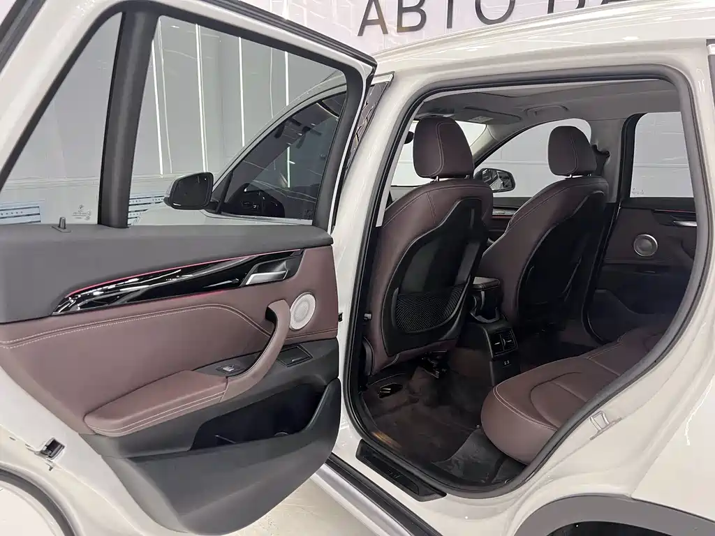 BMW X1 2022 — фото 13