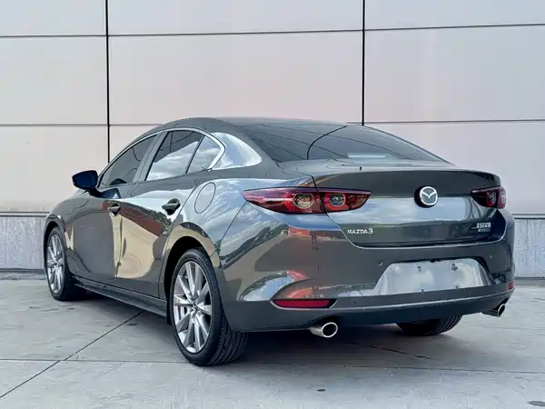 Mazda 3 Axela 2023