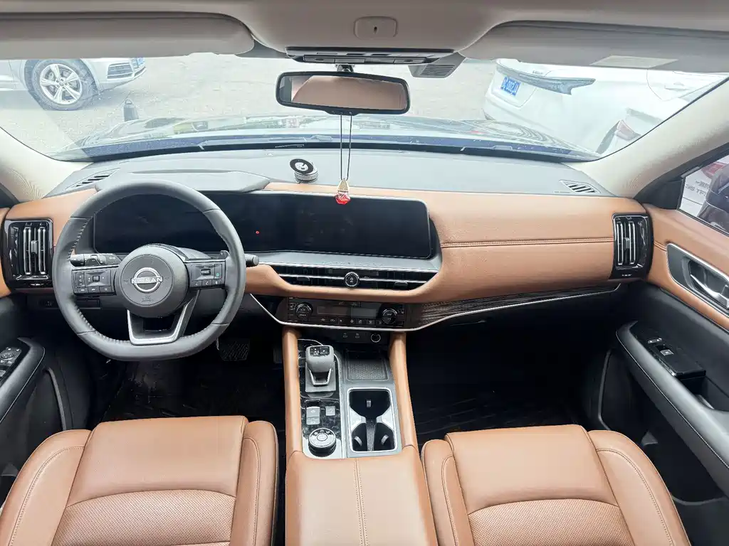 Nissan Teramont 2024