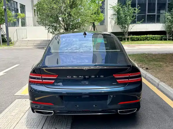 Genesis G80 2023