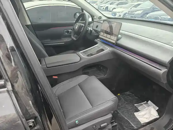 Leapmotor C16 2025