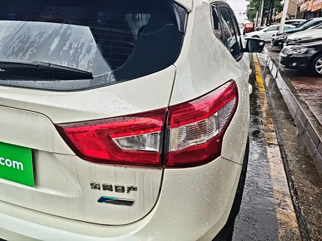 Nissan Qashqai 2015 — фото 8