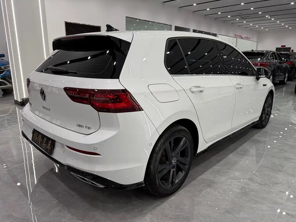 Volkswagen Golf 2023