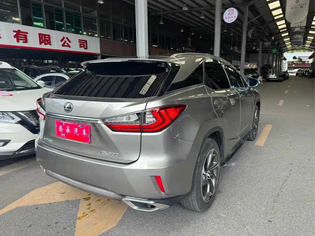 Lexus RX 2018 — фото 4