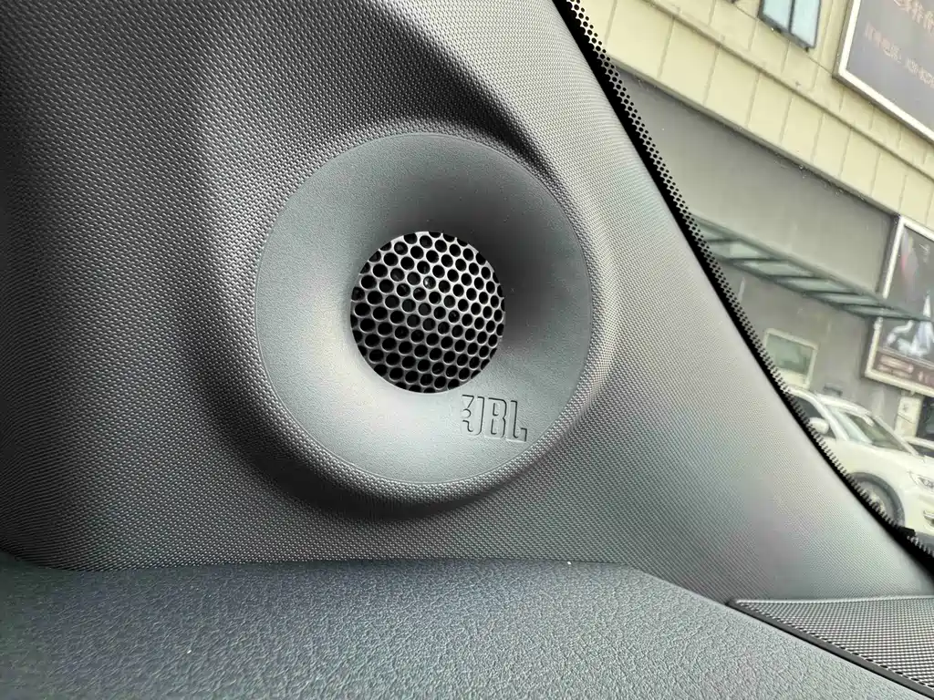 Toyota Sienna 2022 — фото 9