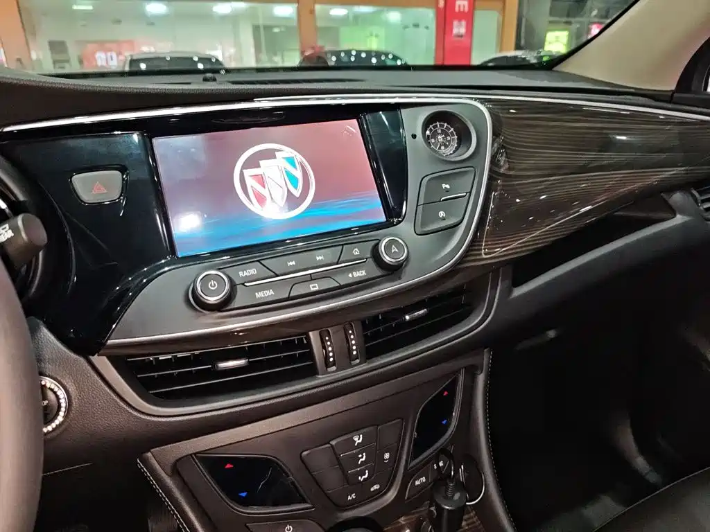 Buick Envision Plus 2020
