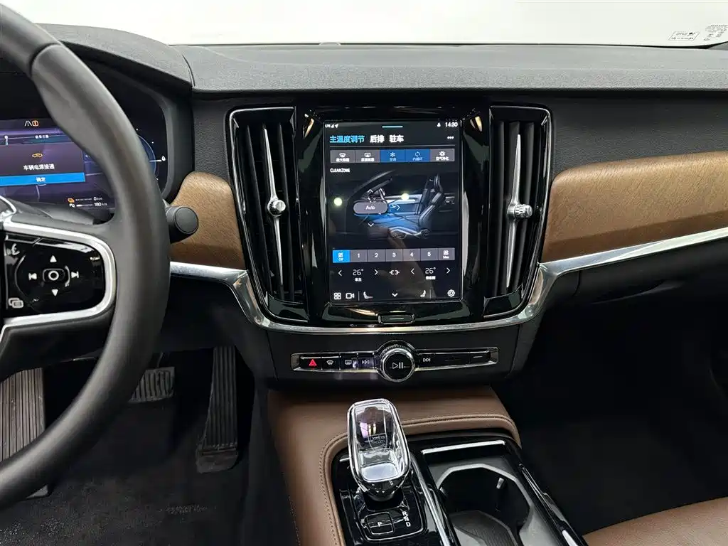 Volvo S90 PHEV 2024 — фото 12