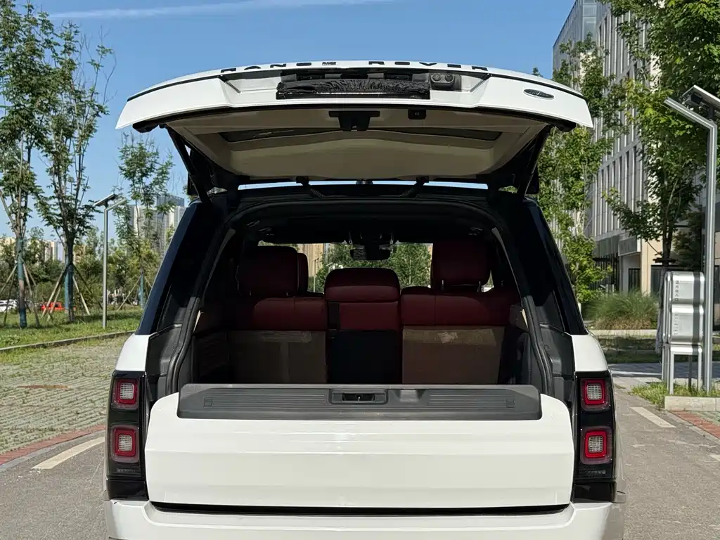 Land Rover Range Rover 2019 — фото 19